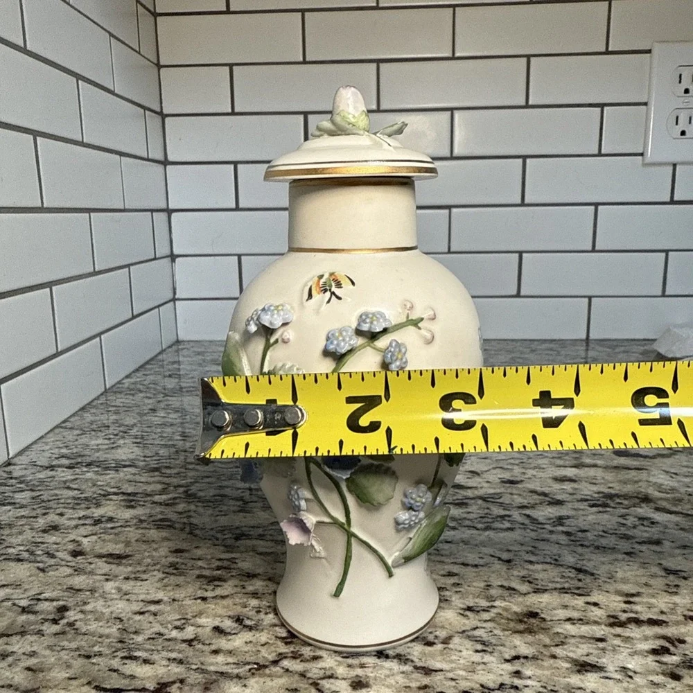 Ardalt Lenwile Butterfly Floral 3 Dimensional  Vase‎ Hand Painted Japan 6/90